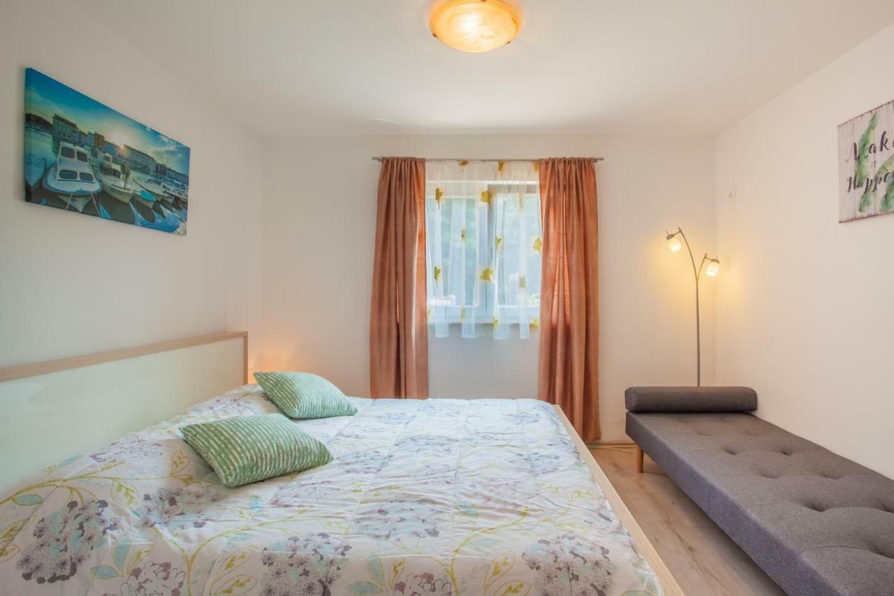 Enjoy And Relax Cres